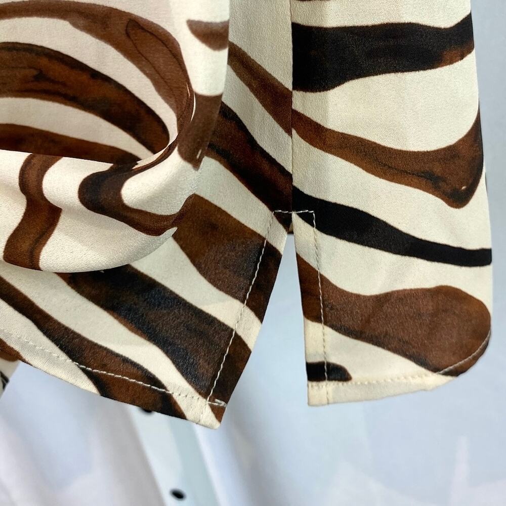 Cabi Size L Zebra Print Flutter Cap Sleeve Top 37… - image 5